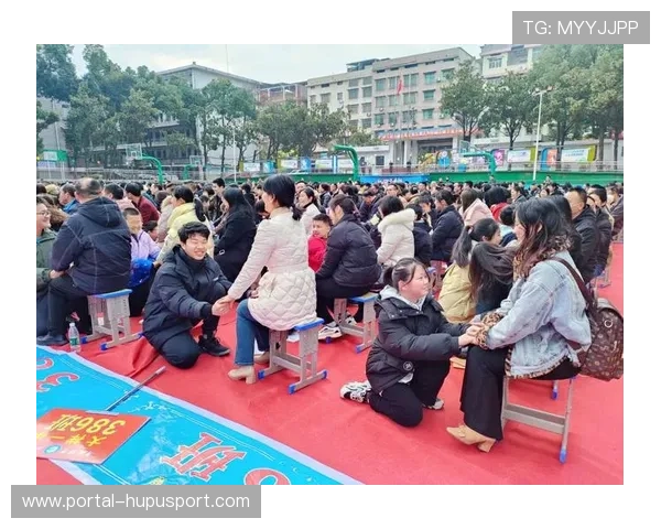 圣克拉拉队维克托染红陷困境 十人应战展现顽强斗志迎接挑战 圣克拉拉队维克托染红陷困境 十人应战展现顽强斗志迎接挑战